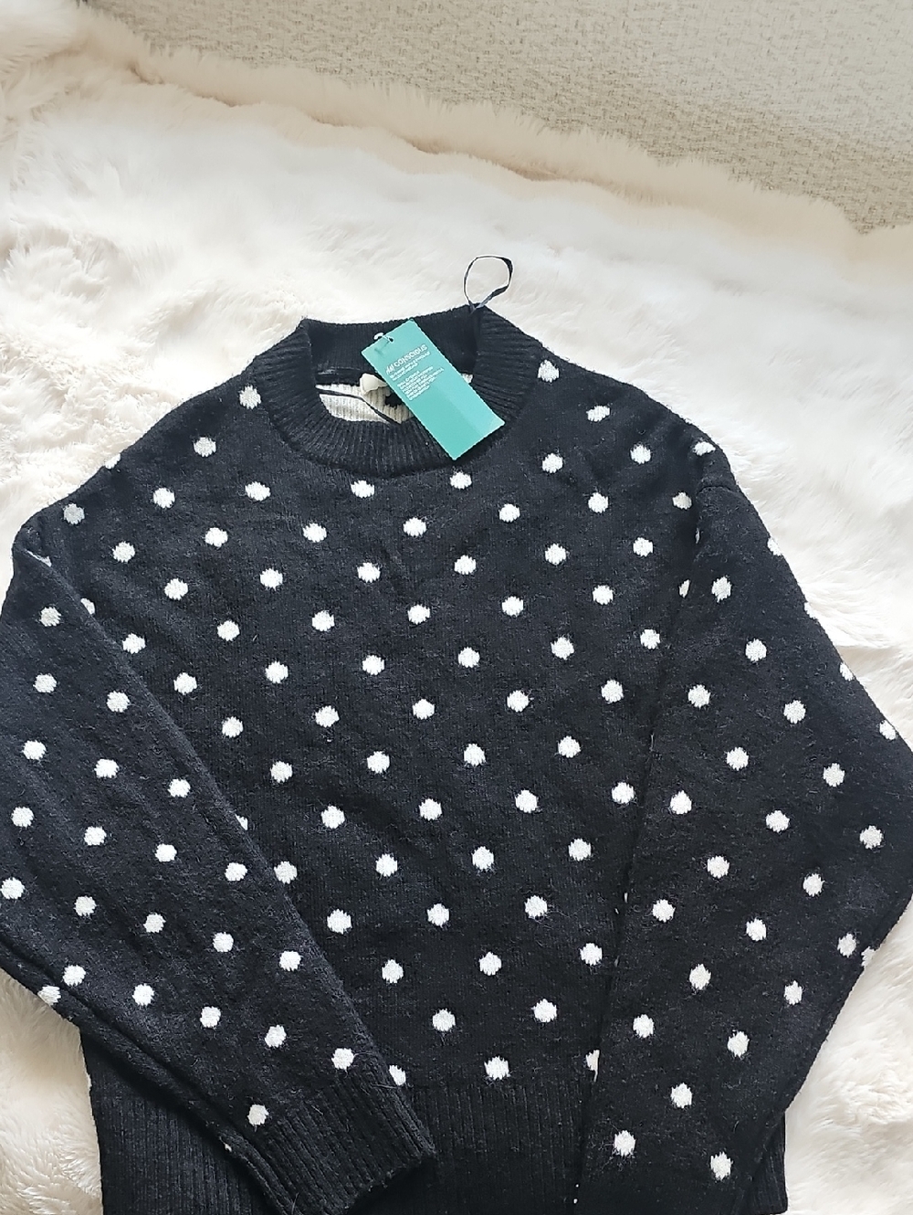 H&M Black Crewneck Sweater with White Polka Dots